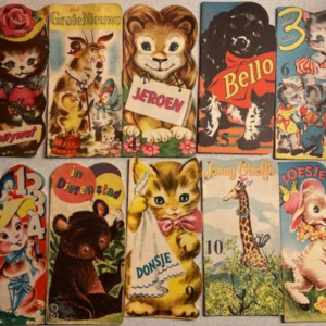 Kostelijke dierenboekjes: Wollywat (deel 1), Het grote nieuws (2), Jeroen (4),Bello (5), 3 kleine katjes (6), 1234 (7), In dierenstad (8), Donsje (9), Jenny Giraffe (10), Loesje Lam (11) 