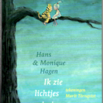 Ik zie lichtjes in je ogen bevat alle gedichten die eerder verschenen in Daar komt de tijger en Misschien een olifant