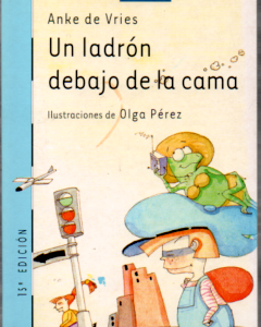 Un ladrón debajo de la cama