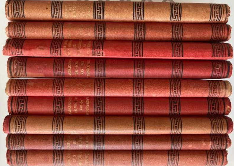 9 in rood linnen gebonden bandjes van P.J. Andriessen - Afbeelding 2